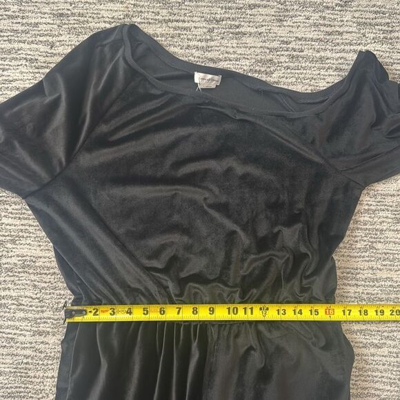 NWT Lover and Friends Zasha Jumpsuit in Black Velvet XL Revolve - Picture 10 of 13